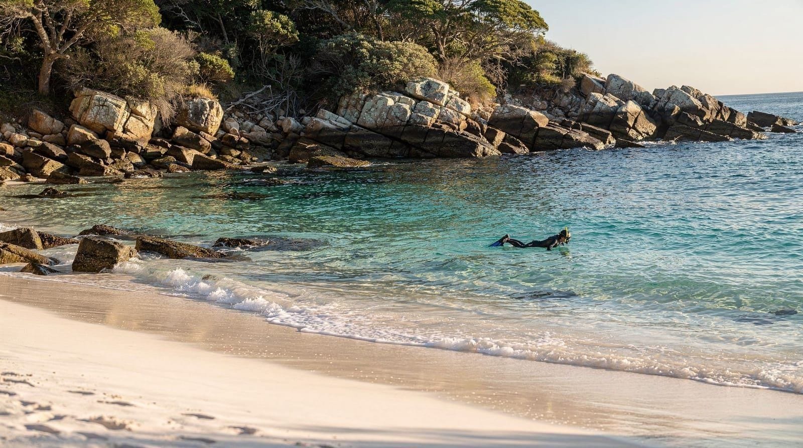 Sydney summer without the crowds — how to have the best version — How to enjoy Sydney summer (Dec–Feb) without the tourist density — uncrowded bea