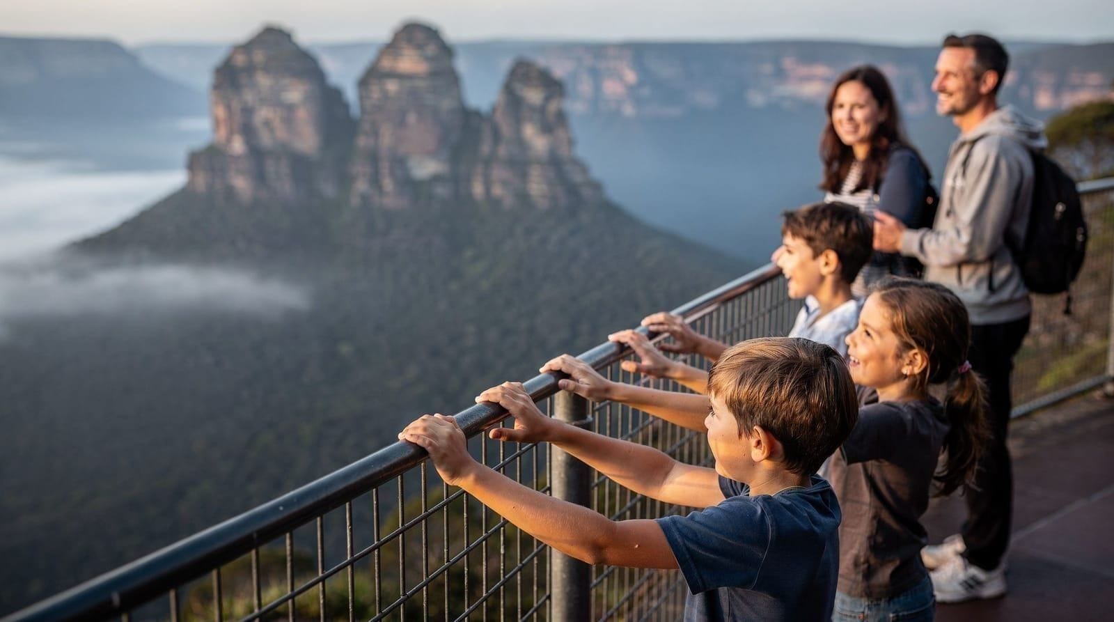 Blue Mountains with kids — what works and what to skip — Family guide to the Blue Mountains — Scenic World age limits, best easy walks fo
