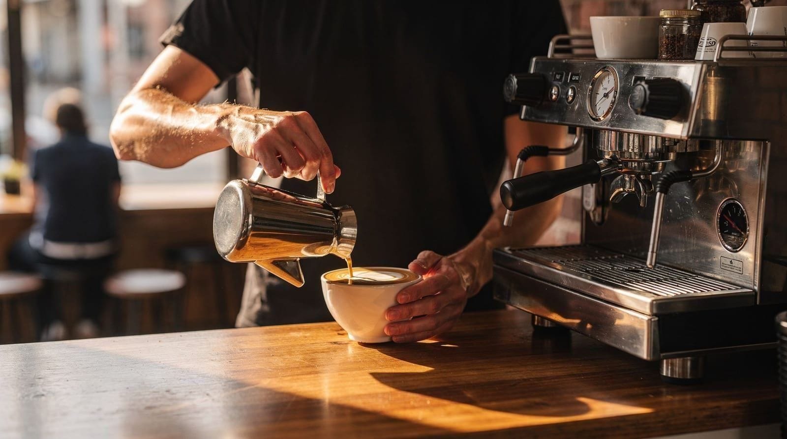 Sydney coffee culture — what makes it different and where to find it — Sydney's café culture explained — what a flat white actually is, the best neighb